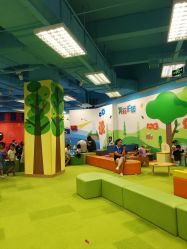 -莫莉幻想儿童乐园(武汉保利广场店)