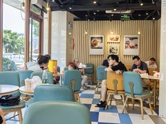 -85度C(生甜甜圈研究工坊·上海平凉店)