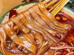 -拈签一笑黄牛肉辣卤串串