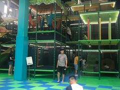 -蒙特利亲子乐园