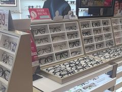-美式眼镜·授权蔡司.依视路.尼康.豪雅.明月(南翔印象城店)