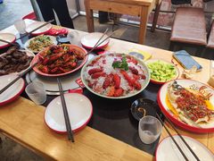 -谭公鱼头·鲜鱼火锅·小龙虾·江湖菜(秀沿路店)