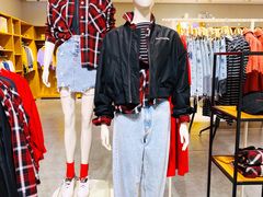 -URBAN REVIVO(荟聚中心店)