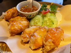 -大头虾越式风味餐厅(光明广场店)