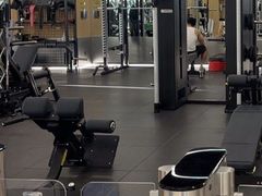 -Z&B Fitness Studio·Gym(前滩L+PLAZA店)