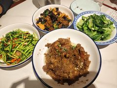 蛋白烧肉丸-回家吃饭·地道南昌菜(建德观总店)