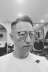 -15C7 男士理发馆 烫染专业店