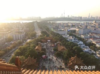 身为湖北人，一直以为对武汉很了解，后来一次机会想带爸
