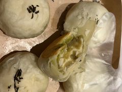 -好利来(上海虹桥新天地Lab主题店)