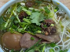 -全家福米线