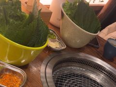 -明洞阿姨·韩式酱蟹烤肉·创意料理(三元桥店)