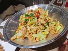 干锅有机菜花-叶派龙虾•招牌香辣蟹·海鲜(中海国际店)