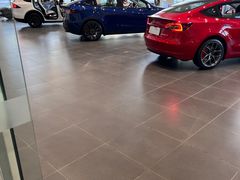 -TESLA 特斯拉(北京南四环中路特斯拉中心)