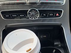 -上海星瀚奔驰4S店(红柳路店)