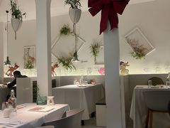 -春树下·树屋花房西餐厅(罍街AS1980店)