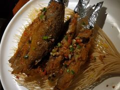 香酥禾花鱼-佬麻雀·新湘菜(珠海金发购物中心店)