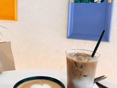 -浮漫咖啡(镜湖万达广场店)