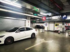 -美罗城停车场