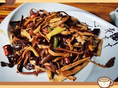 -小厨子私房菜·云南美食店