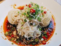 -嫩芽·重庆菜馆(十八梯露台观景店)