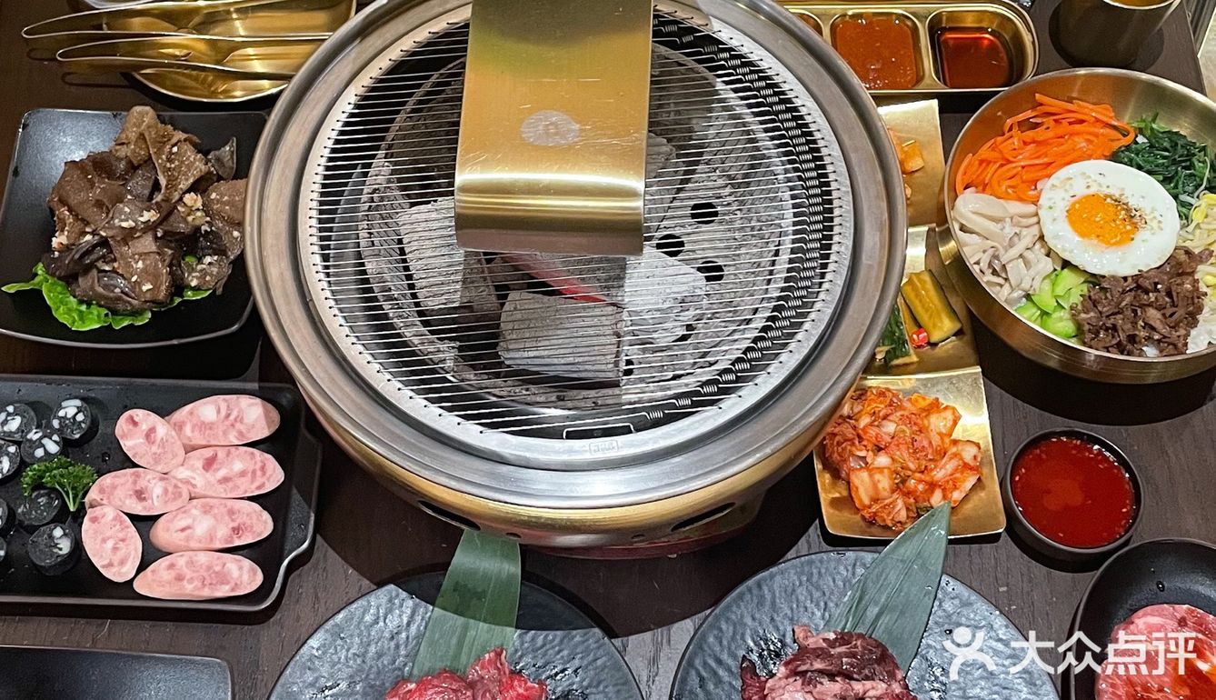 南京这家洞穴风烤肉店百吃不厌