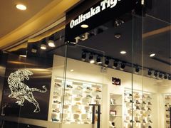 -i.t(湖滨银泰in77店)
