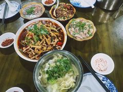 -小杨翘脚牛肉