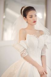 -艾米丽婚纱礼服