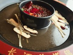 -三江两海老火锅(北京首店)