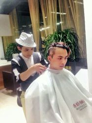 android_upload_pic-CARR SALON