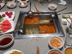 -海底捞火锅(高新万达店)