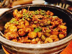酱爆跳跳蛙-老头儿油爆虾·知味杭州(爱琴海购物中心)