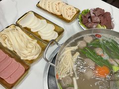 -刘少华贵州小黄牛·鲜牛肉火锅(总店)