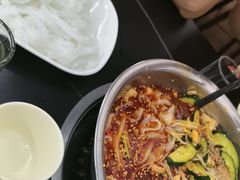 -周良天山牛杂城(天山路总店)