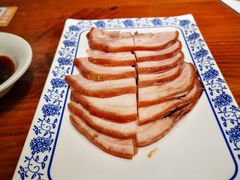 -老天桥酱肉烧饼夹肘子(天桥店)