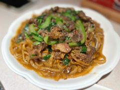 招牌湿炒牛河-潮泰牛肉火锅 · 创于1992年(车公庙店)