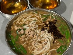 -正宗杨记普洱酸醋米线(总店)