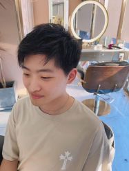 -一東造型烫发染发