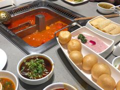 -海底捞火锅鲜切牛肉主题店(长寿路店)