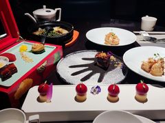 -江上荟·创意中国菜(绿地缤纷城店)