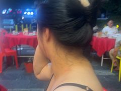 -龙巢盱眙龙虾·牛蛙·烧烤宵夜(八卦岭店)