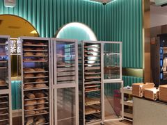 面包甜点陈列柜-奈雪的茶(亨特国际广场店)