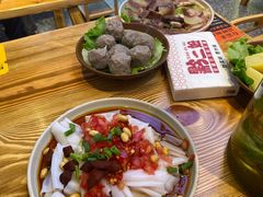 -黔二妞地摊火锅(龙华清湖店)