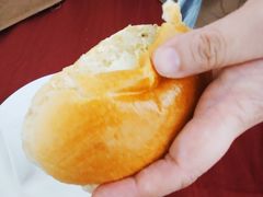 餐前面包加黄油-红房子西菜馆(淮海中路店)