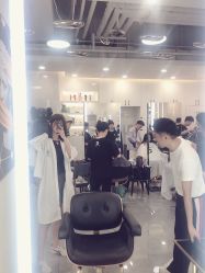 -AYO SALON