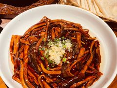 本帮响油鳝丝配饼-梅花境(万科店)