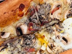 -LENBACH兰巴赫西餐啤酒坊(大连东港店)