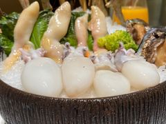 -红鼎豆捞·非遗鲍皇汤火锅(宝丰路店)