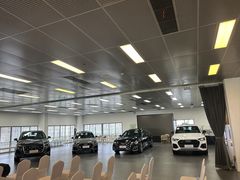 -深圳锦龙奥迪4S店(前海店)