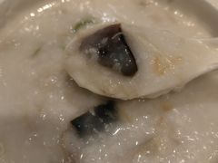 皮蛋瘦肉粥-池记(尖沙咀店)